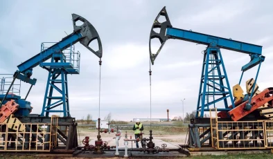 Rusya, petrol ihracatını altı ay süreyle askıya alacak