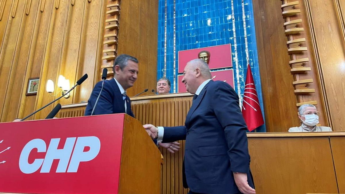 Özel’den Enginyurt’a soruşturmaya tepki: ‘Kürsü dokunulmazlığı’ vurgusu